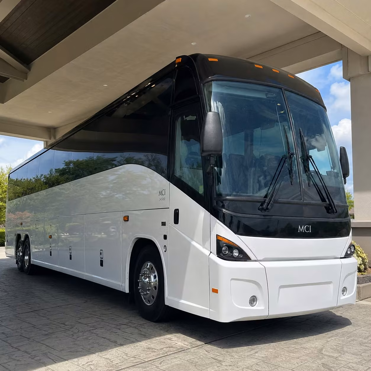 remote parking and park and ride shuttle solutions for toledo businesses