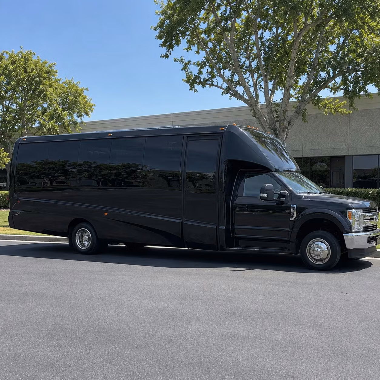toledo prom party bus rentals for northview start and whitmer high school prom nights