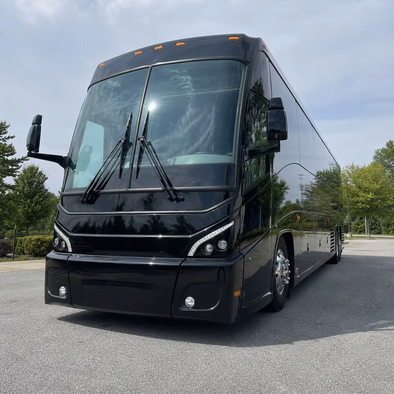 use a charter bus to bring students to imagination station in toledo